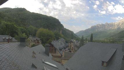 Aramón Panticosa: Pueyo de Jaca (casaescolano.com)