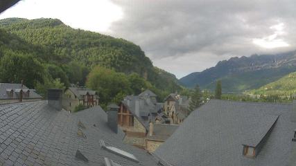 Aramón Panticosa: Pueyo de Jaca (casaescolano.com)