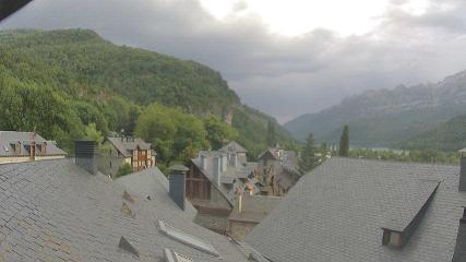 Aramón Panticosa: Pueyo de Jaca (casaescolano.com)