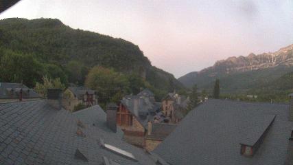 Aramón Panticosa: Pueyo de Jaca (casaescolano.com)
