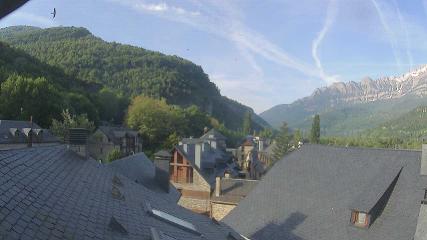 Aramón Panticosa: Pueyo de Jaca (casaescolano.com)