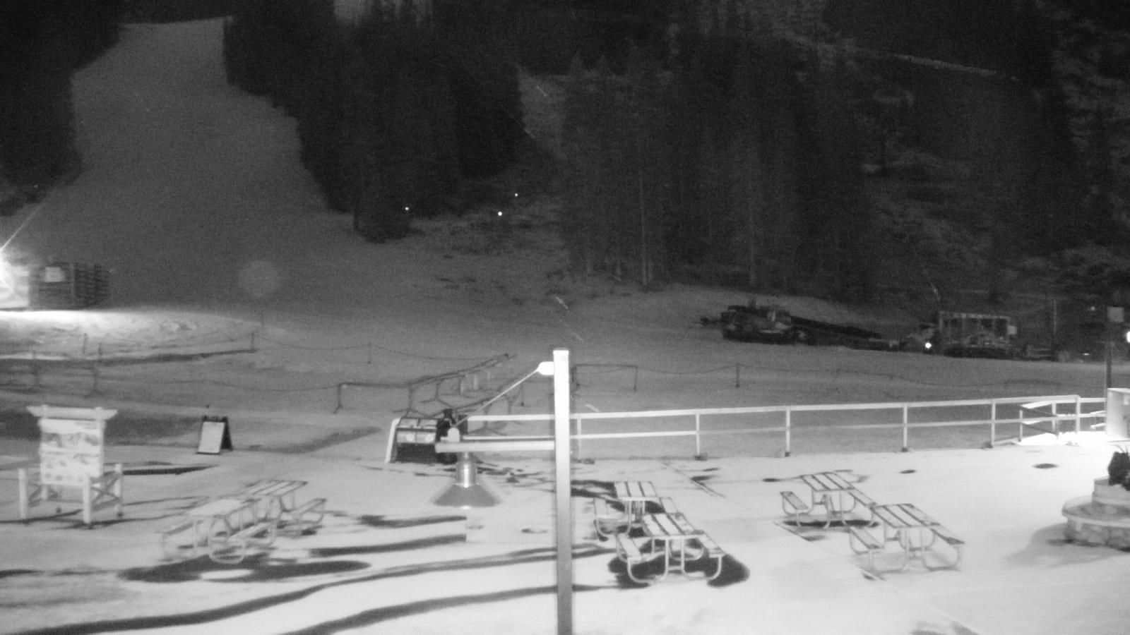 Webcam Arapahoe Basin: Base area