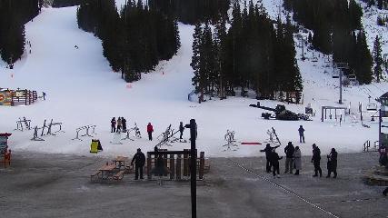 Arapahoe Basin: Base area (arapahoebasin.com)