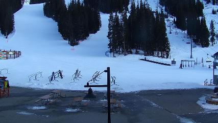 Arapahoe Basin: Base area (arapahoebasin.com)