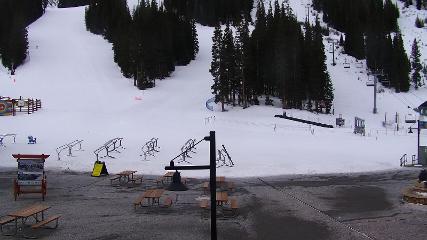 Arapahoe Basin: Base area (arapahoebasin.com)