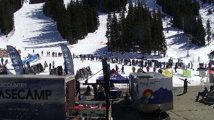 Arapahoe Basin: Base area (arapahoebasin.com)