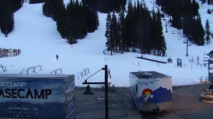 Arapahoe Basin: Base area (arapahoebasin.com)