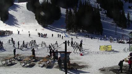 Arapahoe Basin: Base area (arapahoebasin.com)