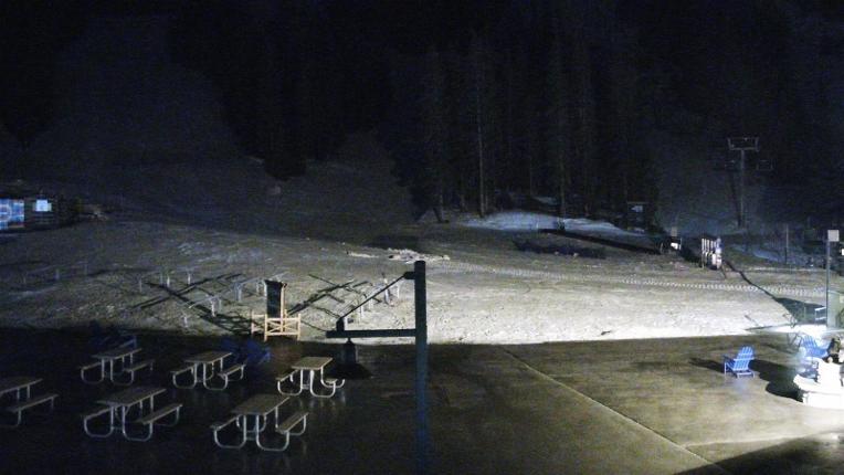 Webcam Arapahoe Basin: Base area