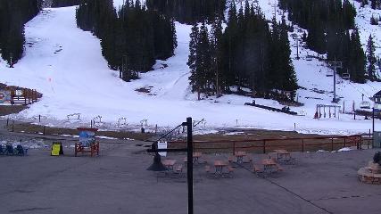 Arapahoe Basin: Base area (arapahoebasin.com)