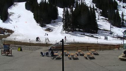 Arapahoe Basin: Base area (arapahoebasin.com)