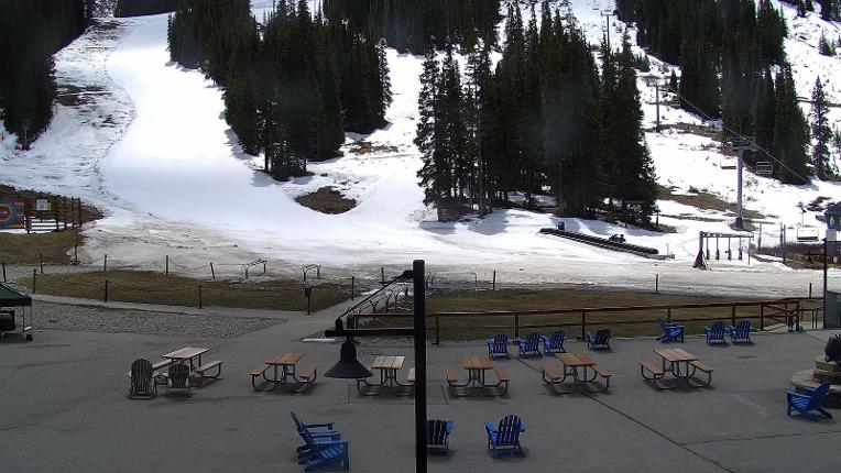 Webcam Arapahoe Basin: Base area