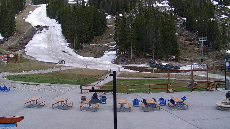 Webcam Arapahoe Basin: Base area