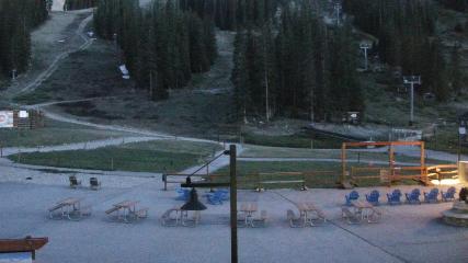 Arapahoe Basin: Base area (arapahoebasin.com)