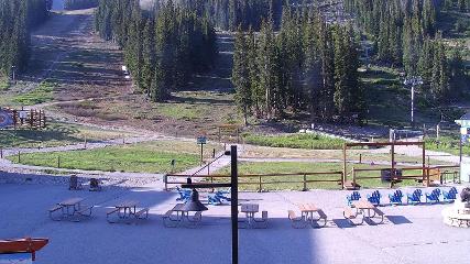 Arapahoe Basin: Base area (arapahoebasin.com)