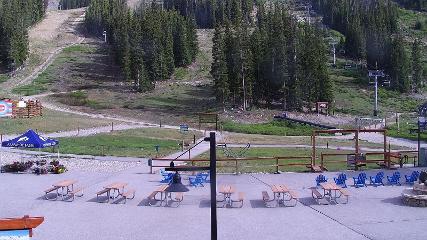 Arapahoe Basin: Base area (arapahoebasin.com)