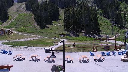 Arapahoe Basin: Base area (arapahoebasin.com)