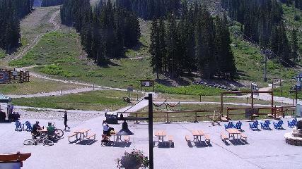 Arapahoe Basin: Base area (arapahoebasin.com)