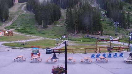 Arapahoe Basin: Base area (arapahoebasin.com)