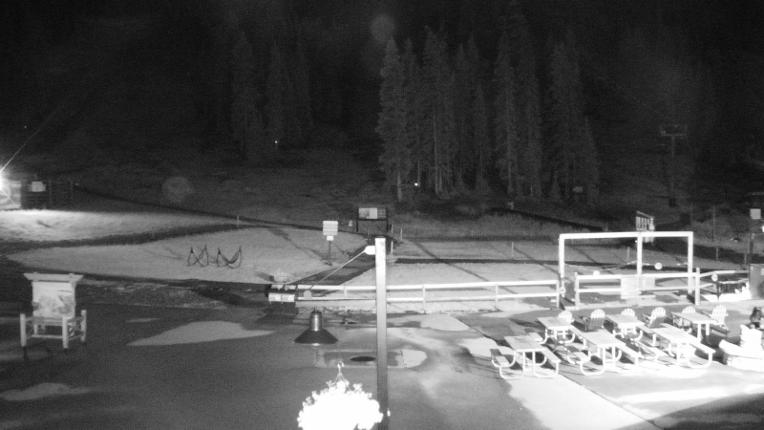 Webcam Arapahoe Basin: Base area