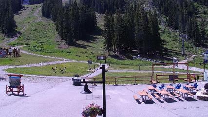 Arapahoe Basin: Base area (arapahoebasin.com)