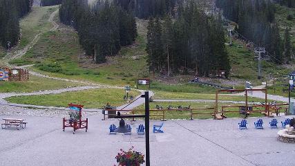 Arapahoe Basin: Base area (arapahoebasin.com)