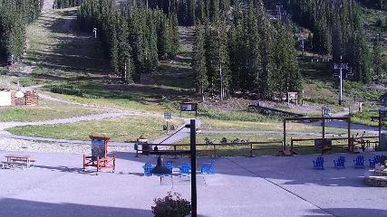 Arapahoe Basin: Base area (arapahoebasin.com)