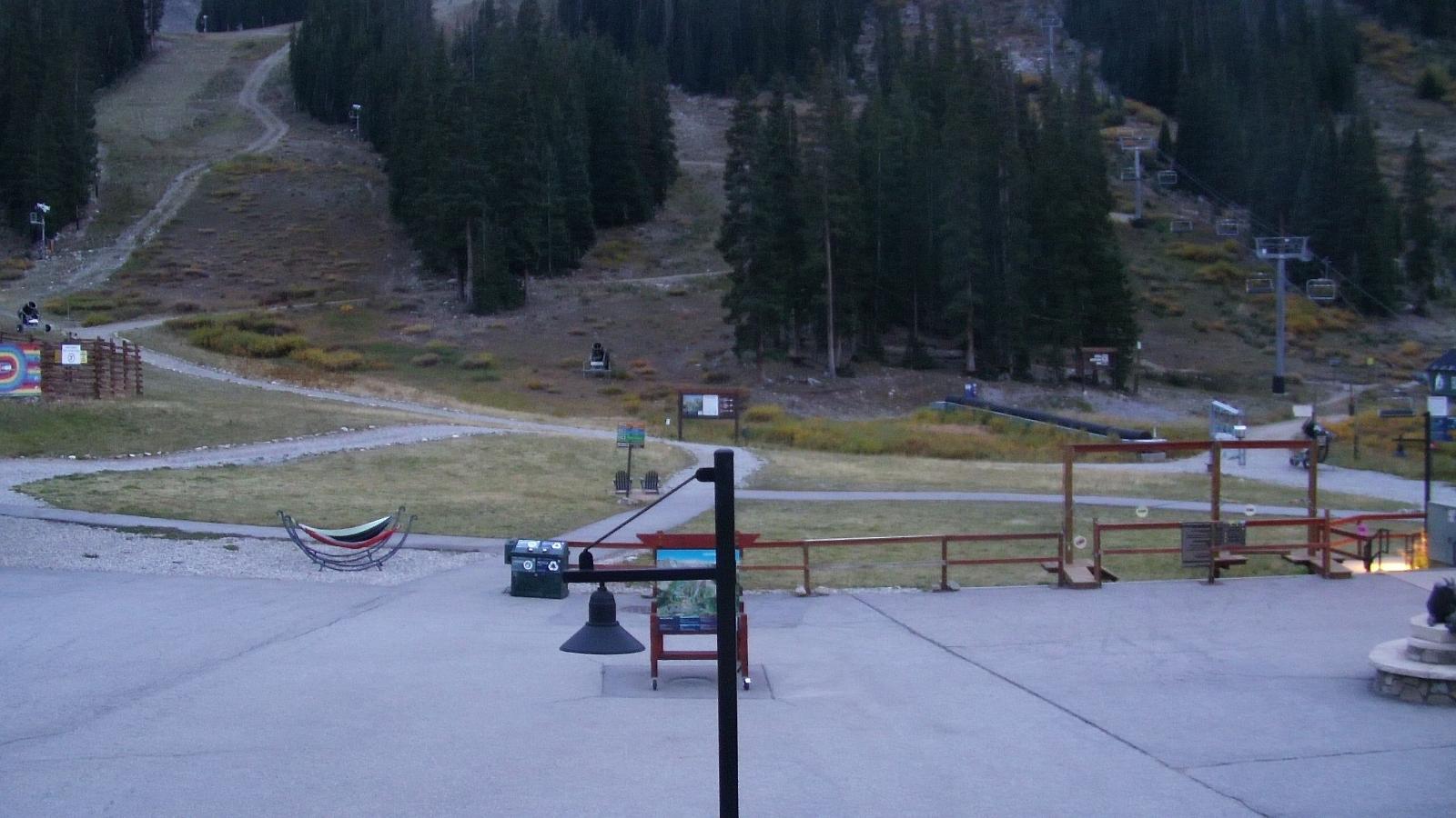 Webcam Arapahoe Basin: Base area