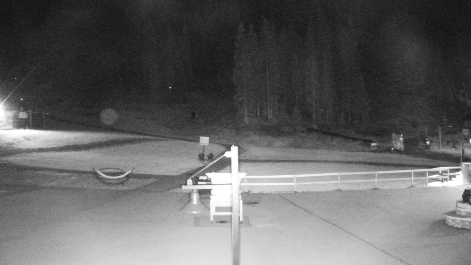 Webcam Arapahoe Basin: Base area