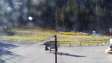 Arapahoe Basin: Base area (arapahoebasin.com)