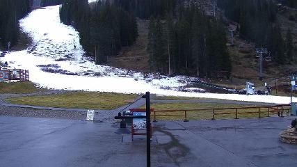 Arapahoe Basin: Base area (arapahoebasin.com)