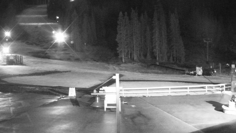 Webcam Arapahoe Basin: Base area