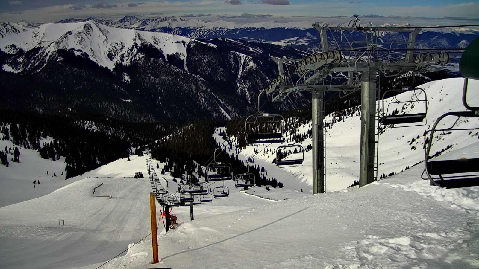 Webcam Arapahoe Basin: Montezuma Bowl