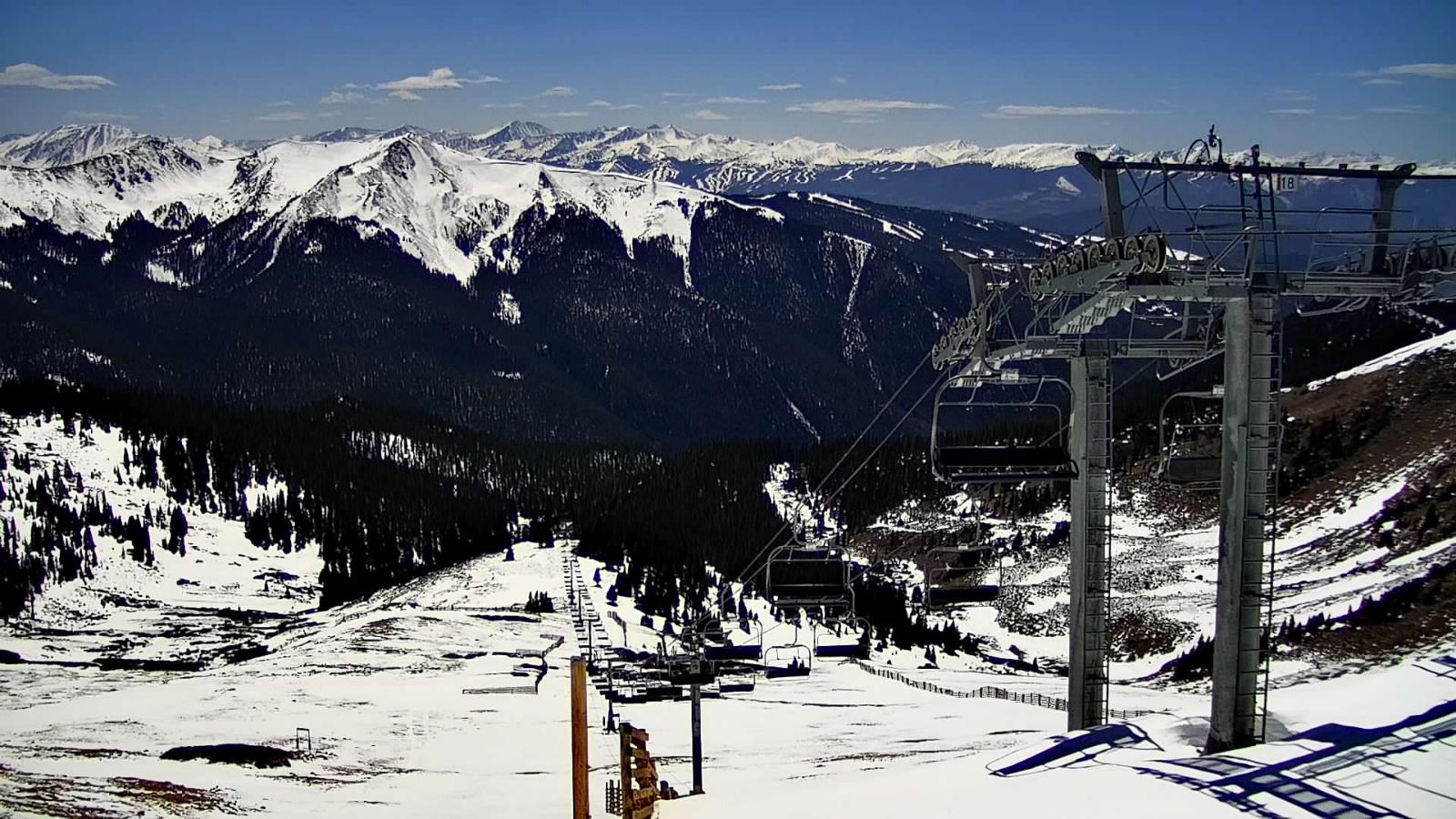 Webcam Arapahoe Basin: Montezuma Bowl
