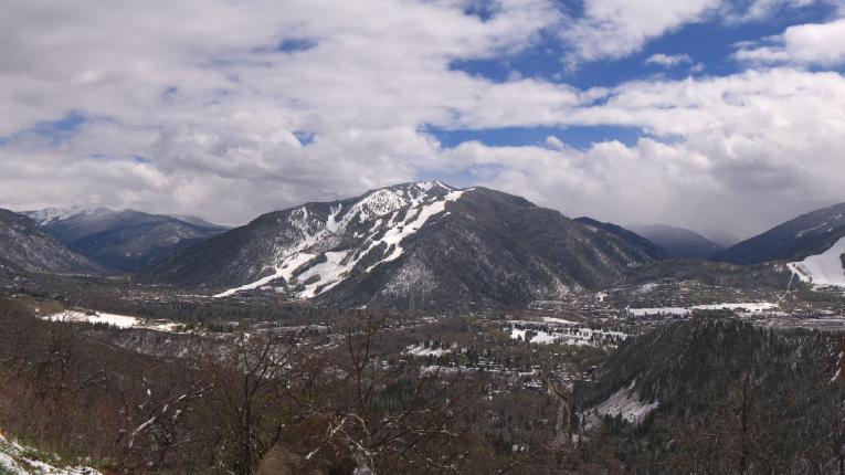 Webcam Aspen Mountain: Panoramic Power of four