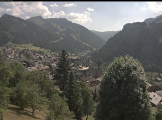 Avoriaz: Village (avorinet.com)