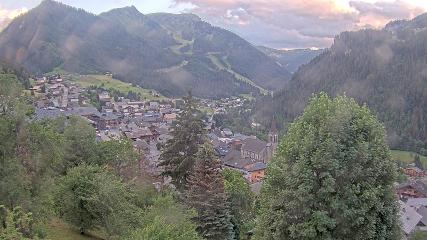 Avoriaz: Village (avorinet.com)