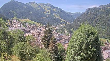 Avoriaz: Village (avorinet.com)