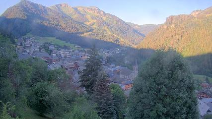 Avoriaz: Village (avorinet.com)