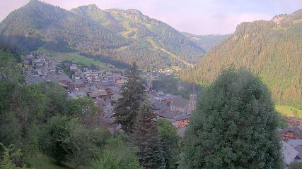 Avoriaz: Village (avorinet.com)