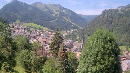 Avoriaz: Village (avorinet.com)