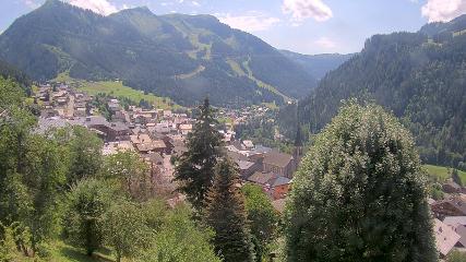 Avoriaz: Village (avorinet.com)