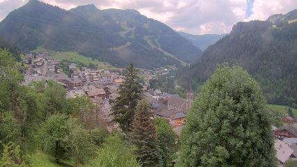 Avoriaz: Village (avorinet.com)