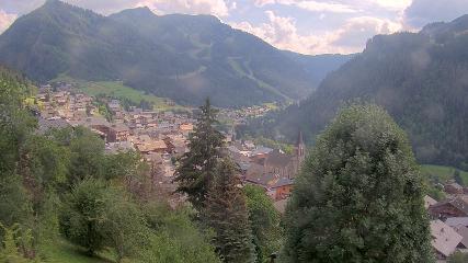 Avoriaz: Village (avorinet.com)