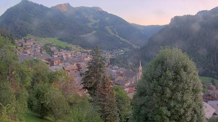 Avoriaz: Village (avorinet.com)