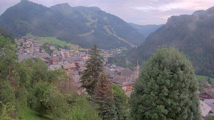 Avoriaz: Village (avorinet.com)