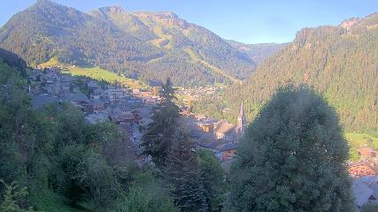 Avoriaz: Village (avorinet.com)