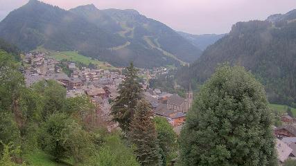 Avoriaz: Village (avorinet.com)