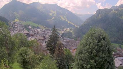 Avoriaz: Village (avorinet.com)