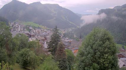 Avoriaz: Village (avorinet.com)